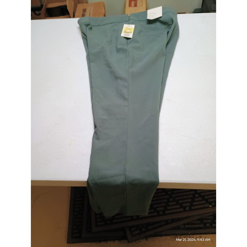 Womens skinny high-rise fitted hip & thigh pant - A New Day